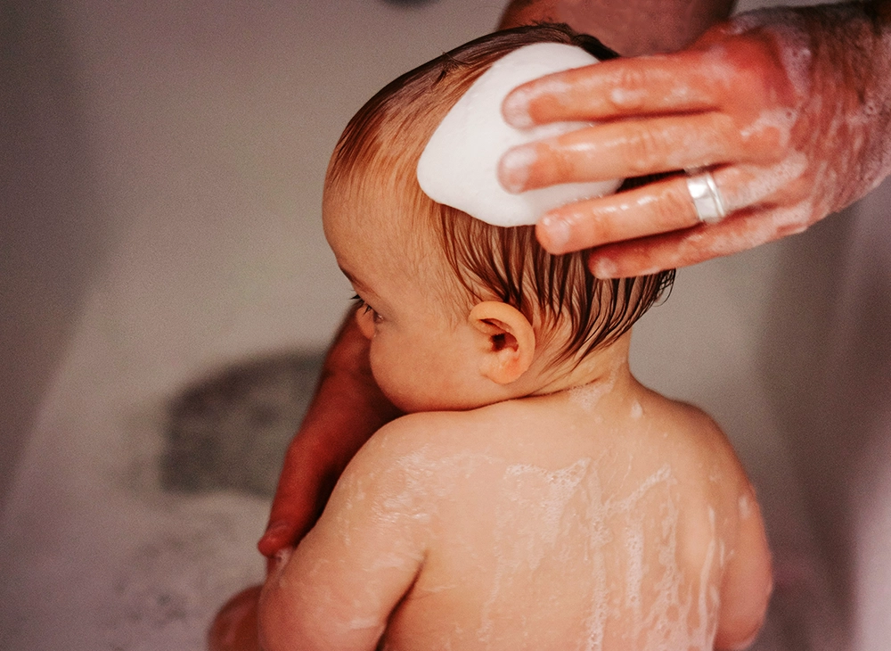 baby shampoo, vestaria, baden, trockene babyhaut, trockene haut bei babys